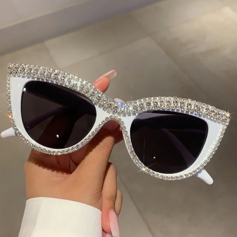 GM LUMIAS Vintage Cat Eye Sunglasses with Rhinestones New in Stylish Women Shades Ins Trendy Handmade Brand Designer Sun Glasses