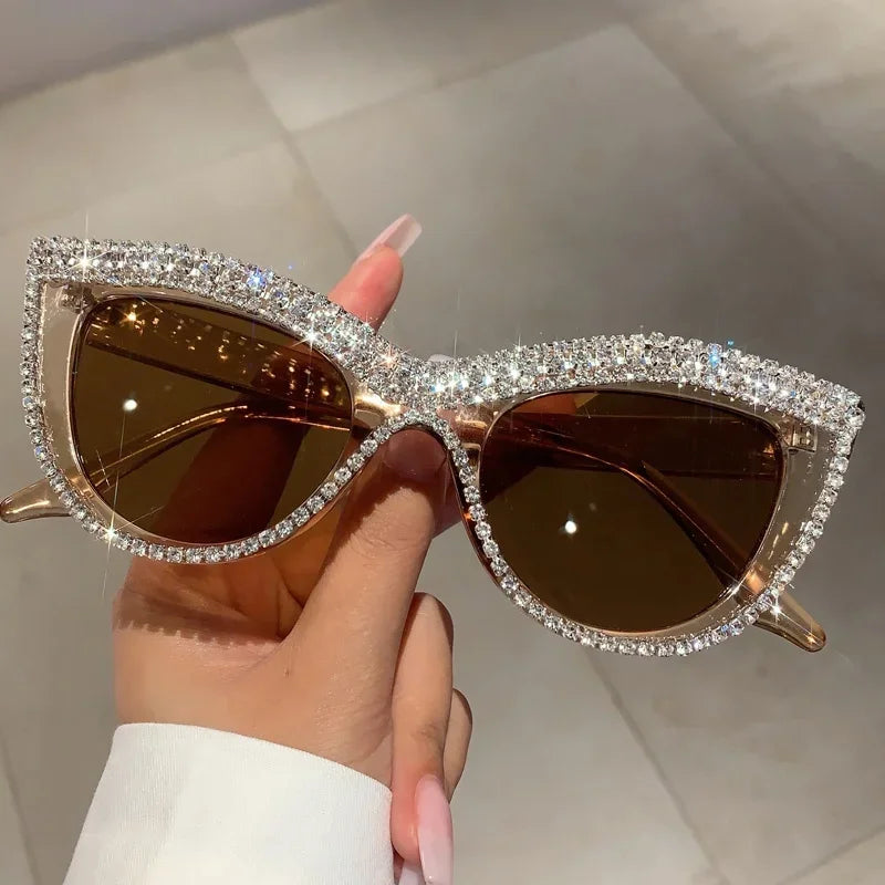 GM LUMIAS Vintage Cat Eye Sunglasses with Rhinestones New in Stylish Women Shades Ins Trendy Handmade Brand Designer Sun Glasses